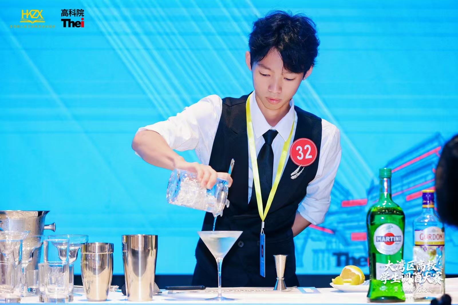 1776132147558131.jpg f498773e1fbae0e7e21afdb176153582.jpg